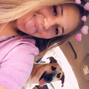 Meet your Posher, Mikayla